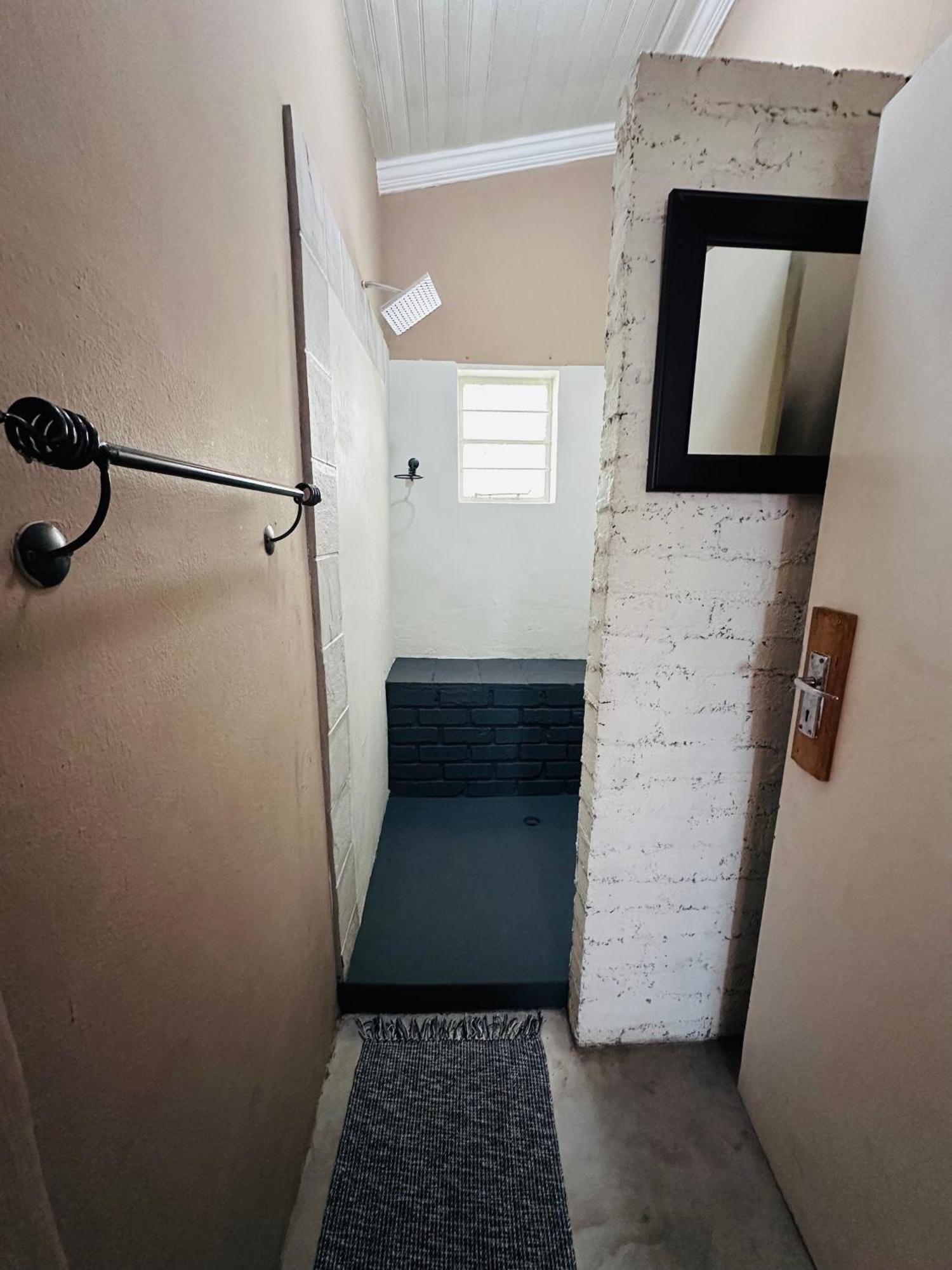 49Onmain Self Catering Holiday Home 萨比 外观 照片