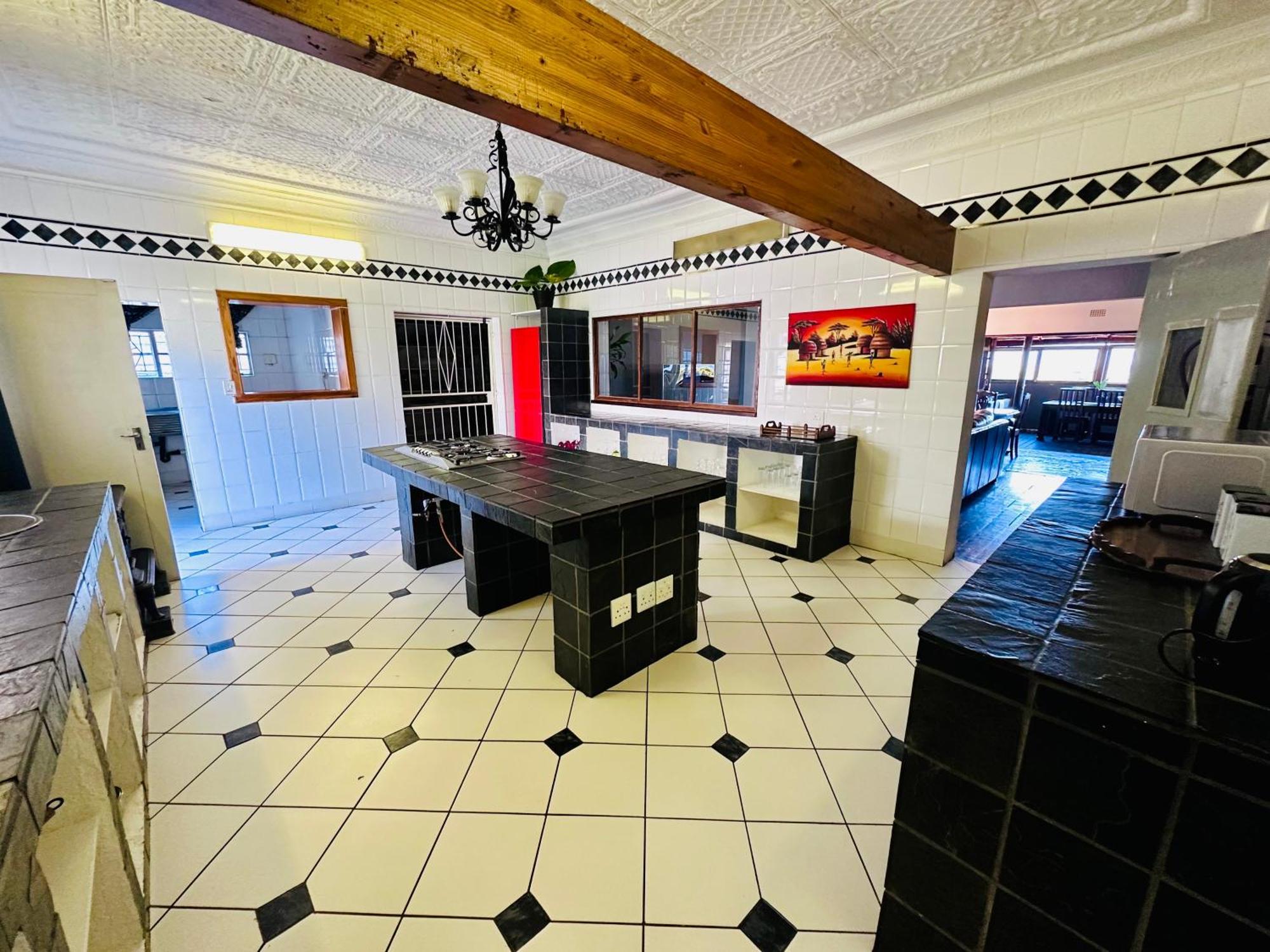 49Onmain Self Catering Holiday Home 萨比 外观 照片