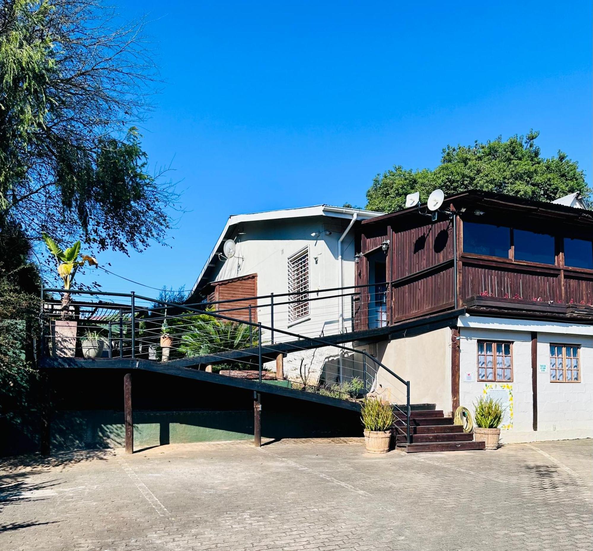 49Onmain Self Catering Holiday Home 萨比 外观 照片